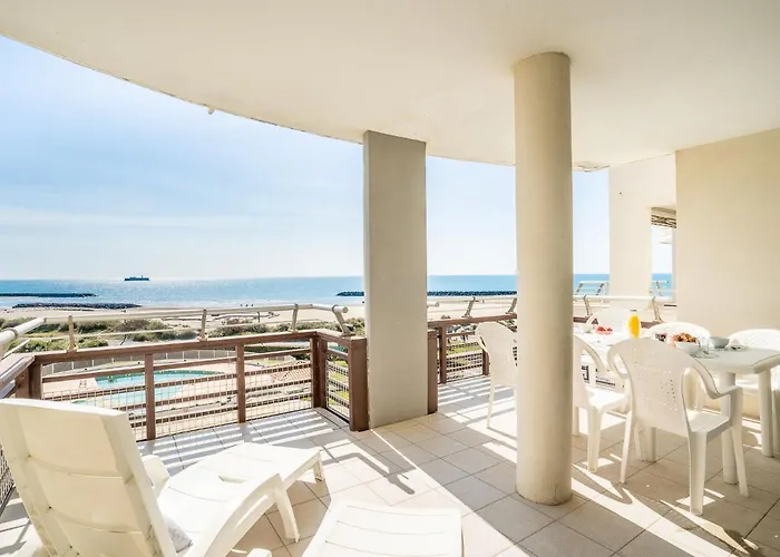 Le Sunset-cap Sud-7 By Interhome Apartmán